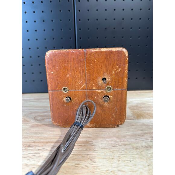 Vintage 1947 General Electric Wood Alarm Clock Model 7H140 Square 5" WORKS! - Picture 3 of 6